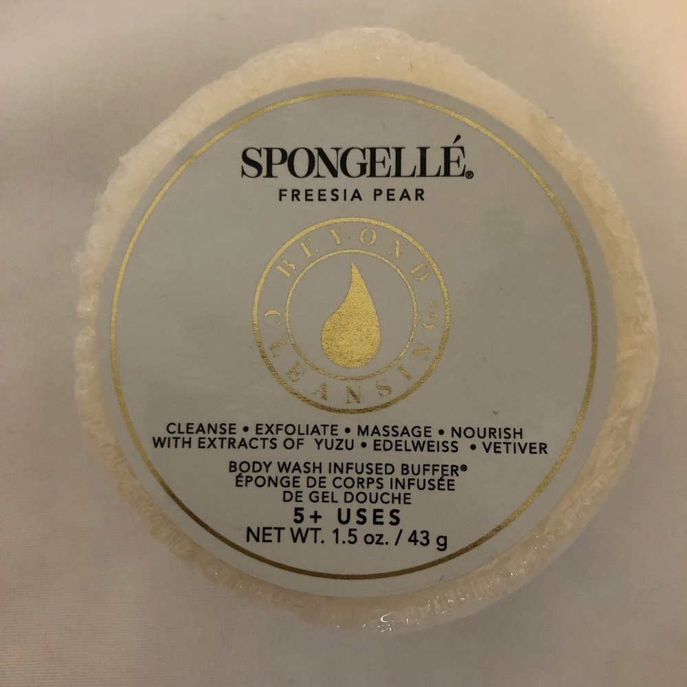 BRAND NEW Spongelle Freesia Pear Spongette